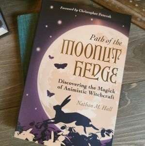 Path of the Moonlit Hedge